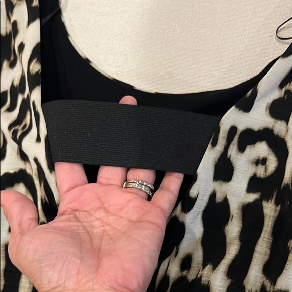 Guess animal print Long Sleeve Bodycon Dress V neckline back  size Large - Picture 7 of 12